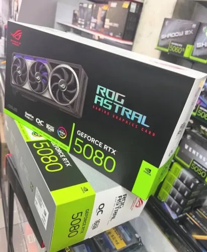 Placa de vídeo Nvidia Rog Astral GeForce RTX 5080
