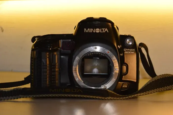 Minolta Dynax 800si + Sony 75-300