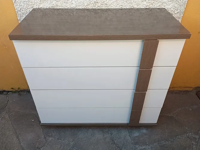 Cômoda de MDF