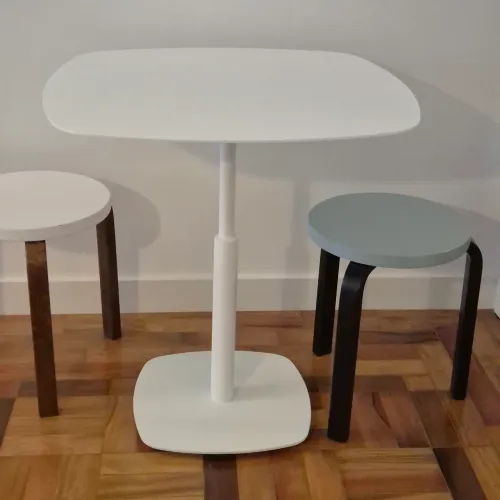 Mesa de jantar Flik Fernando Jaeger
