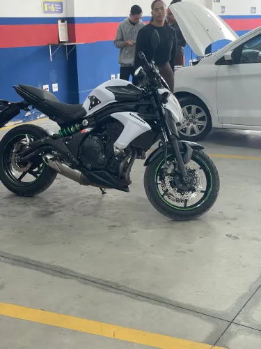 Kawasaki er6n 2014