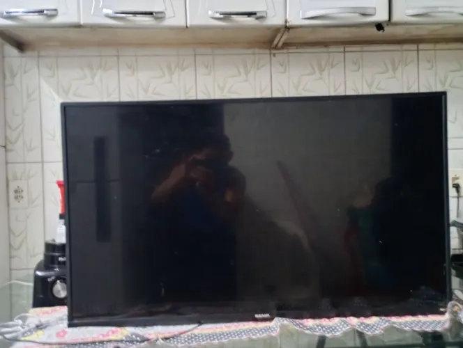 Smart Tv LED 43"Full HD Semp Roku TV (defeito/tela)