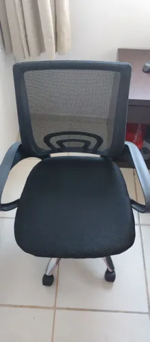 Cadeira de escritorio giratoria