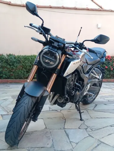 Vendo CB650R Honda