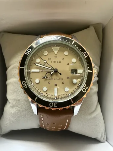 Relógio Timex automático novo 