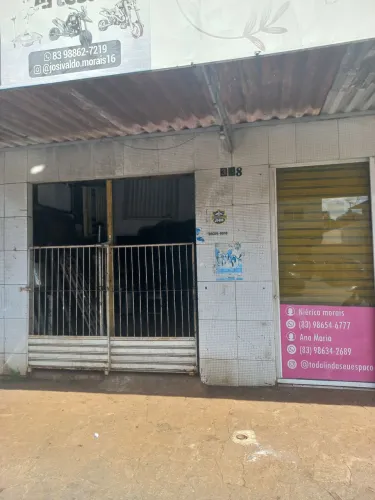 Meu primo trabalha como serralheiro pediu para postar ótimo profissional