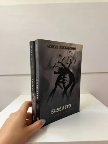 Livros Sussurro e Crescendo - Saga Hush, Hush | Becca Fitzpatrick
