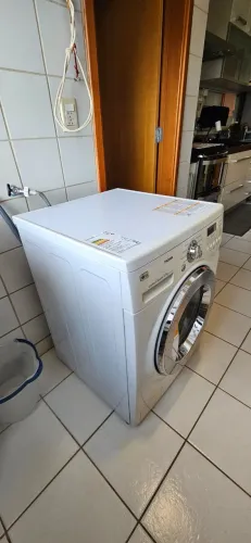Lavadora LG 8,L5KG, usada, em excelente estado