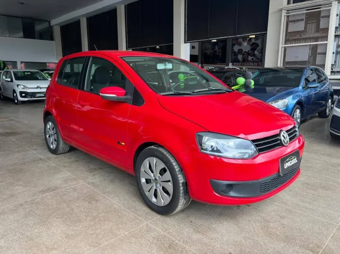 Volkswagen Fox 1.0 MI Total Flex 8V 5P 2013
