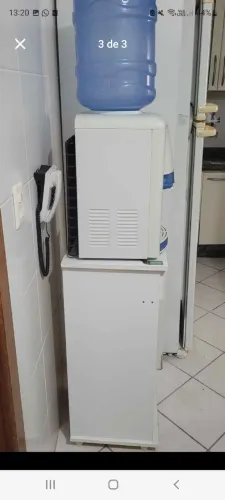 Vendo Fillto Philco água gelada e normal com galão e suporte.