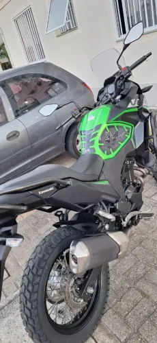 Versys 300