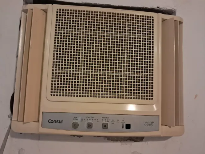 Ar condicionado CONSUL de janela 10mil BTUS