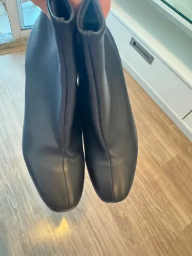 Bota RCHLO preta cano curto, nunca usada