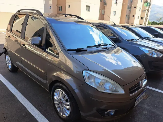 Fiat Idea Essence Dualogic 1.6 Flex 16V 5P 2012