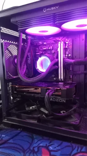 PC Gamer Ryzen 5 + RX 7600