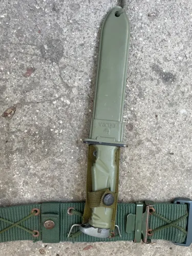 Faca bélica militar