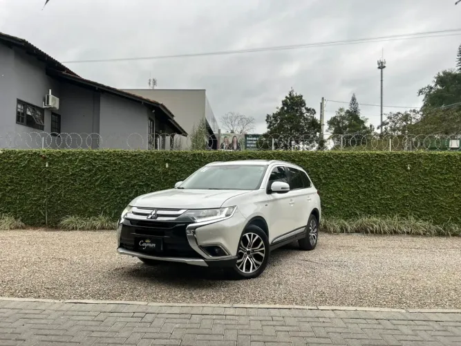 Mitsubishi Outlander 3.0/ GT 3.0 V6 Aut. 2017