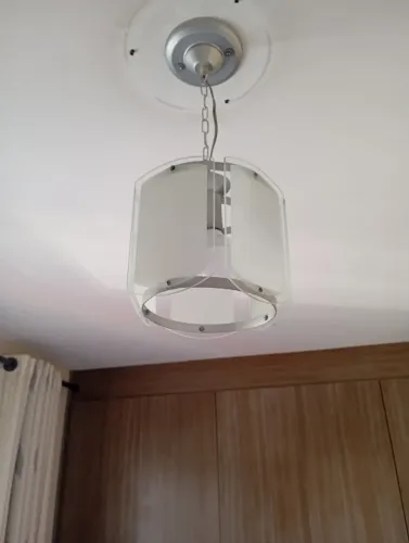 Lustre de quarto 
