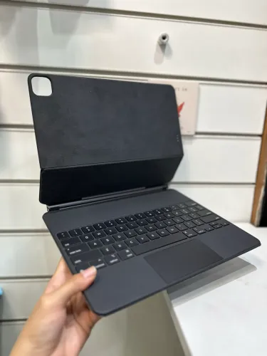 *Magic Keyboard 12?9 - Garantia - Loja física 