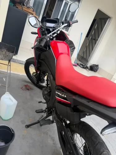 Honda Sahara 300 Rally ABS Flex 2025