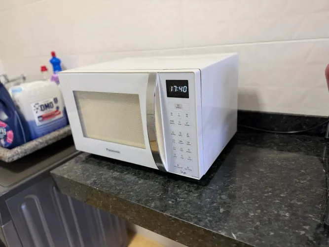 MICROONDAS 32 Litros - Panasonic - em perfeito estado
