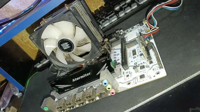 Kit Xeon X99 H5, processador xeon E5 2680 V4, 16GB RAM 3200MHz e Air Cooler