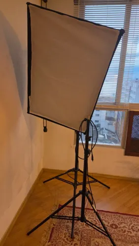 SOFTBOX RETANGULAR 80 × 120 CM GODOX COM TRIPÉ