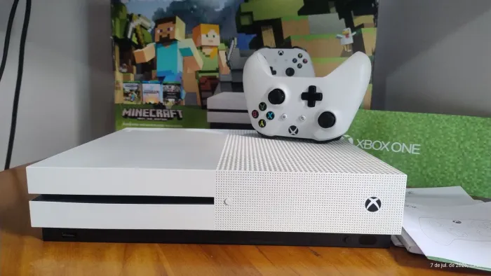 Xbox One S