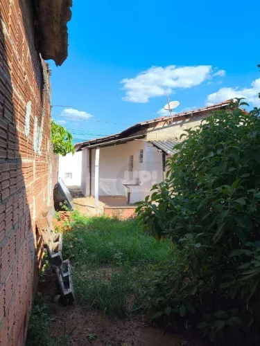 Casa com 2 dormitórios à venda, 110 m² por R$ 220.000 - Jardim Oriente - Piracicaba/SP