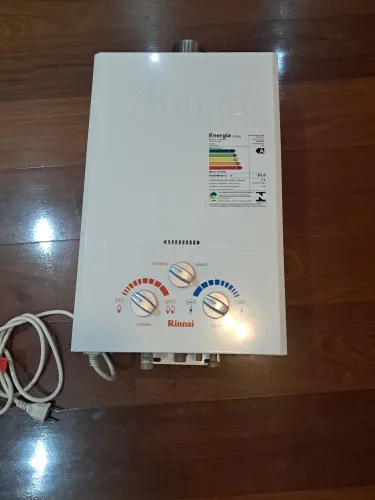 Aquecedor a gás encanado para água Rinnai 7l
