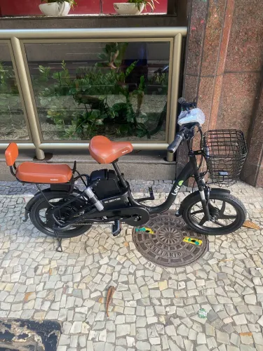 E BIKE LEV PRETA