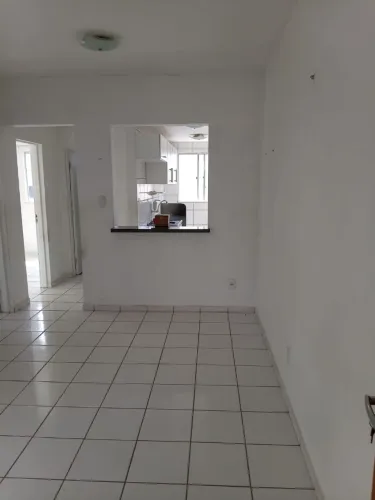 Alugo apartamento no Athenas Park 2
