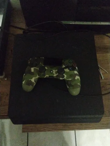 PS4 slim funcionando normal
