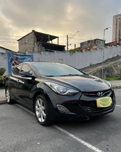 Hyundai Elantra GLS 1.8 16V Aut. 2012