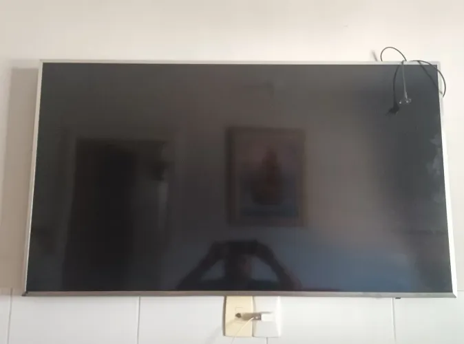Tv Smart Samsung Un55Mu6400G ,Tela trincada.