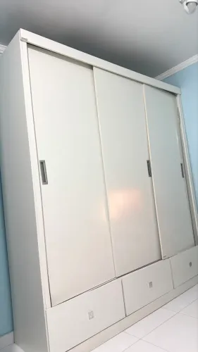 Guarda roupa