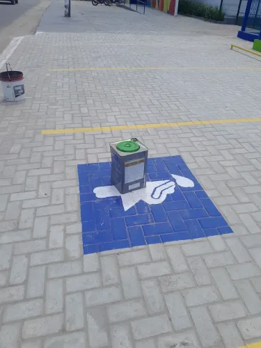 PINTURA DE DEMARCAÇÃO DE ESTACIONAMENTO, QUADRA ESPORTIVA E POSTO DE CONBUSTIVEL.