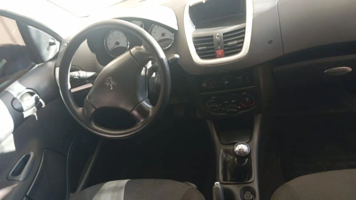 Imagem de Peugeot 207 XR 1.4 Flex 8V 5P 2013