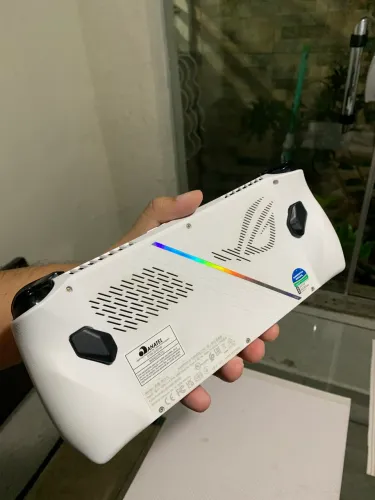 Rog ally Z1 Extreme