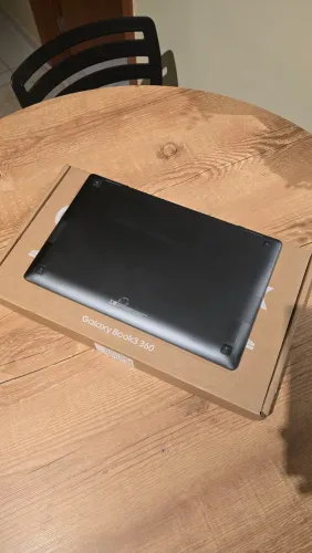 Vendo Notebook Samsung i7 Galaxy book3 360 