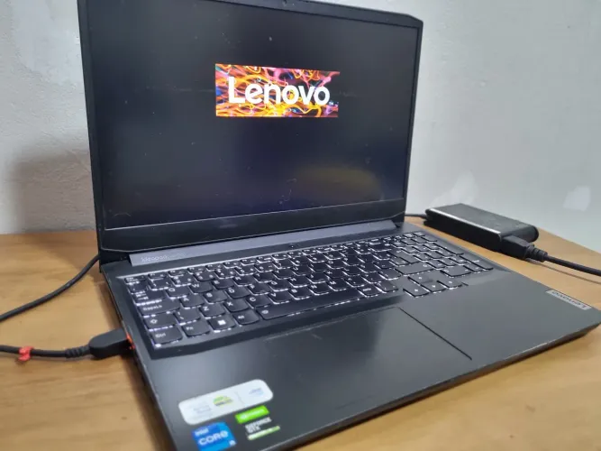 Notebook Lenovo Gamer sem Fonte