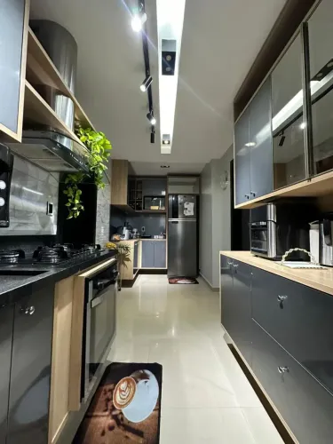 RESERVA INGLESA - LONDON, 134m2, 3 SUÍTES, MOBILIADO, VARANDA GOUMERT, 2 VAGAS