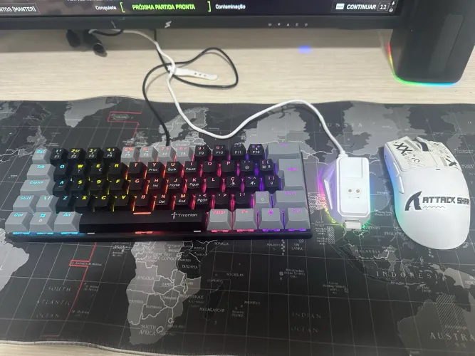 Teclado e Mouse Gamer sem fio Attack Shark X11