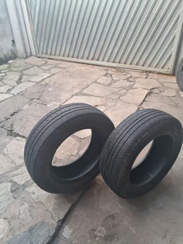 Vende-se pneus meia vida aro 15