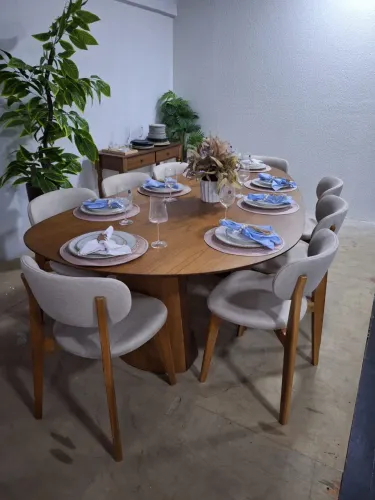 Mesa de jantar 8 cadeiras 2,40x1,30 