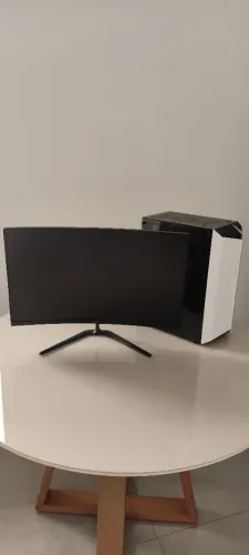 PC GAMER WHITE