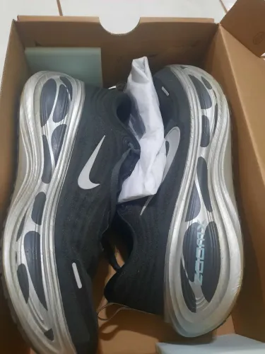 Nike Vomero Plus número 41 seminovo