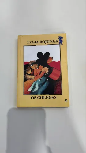Livro infantil ?Os colegas?