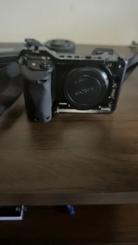 CÂMERA SONY A6400 MAIS ACESSÓRIOS E BRINDE