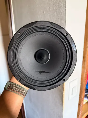 Médio unlike 6 polegadas 200w rms